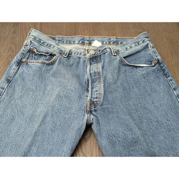 Vintage Levis 501 Jeans Mens 38x32 Straight Leg Denim Blue Medium Wash 90s